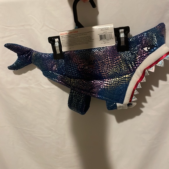 Petsmart Thrills & Chills Shark Costume Dog Cat Holographic Halloween Medium - Picture 2 of 4